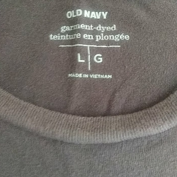 Old Navy T-shirt - Picture 2 of 3